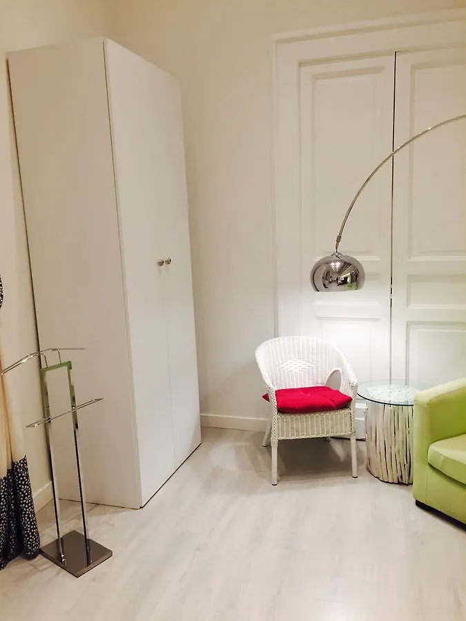 B&B Neapolis Bellini 2*, Neapol