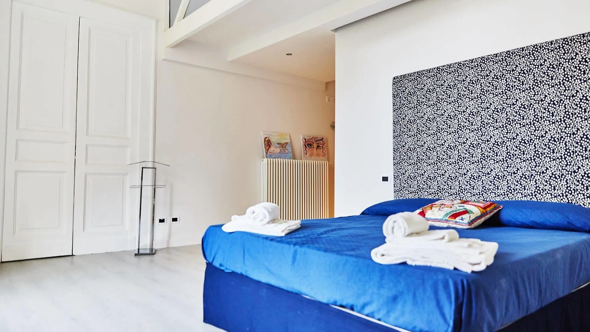 ** Nocleg ze śniadaniem B&B Neapolis Bellini Włochy