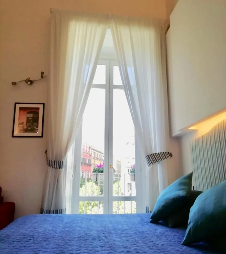 B&B Neapolis Bellini 2*, Neapol