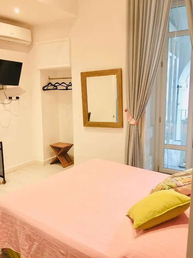 B&B Neapolis Bellini Panzió Nápoly